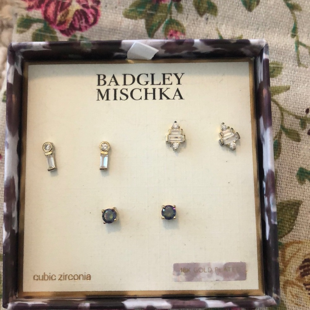 NEW BADGLEY MISCHKA Stud Earring Set